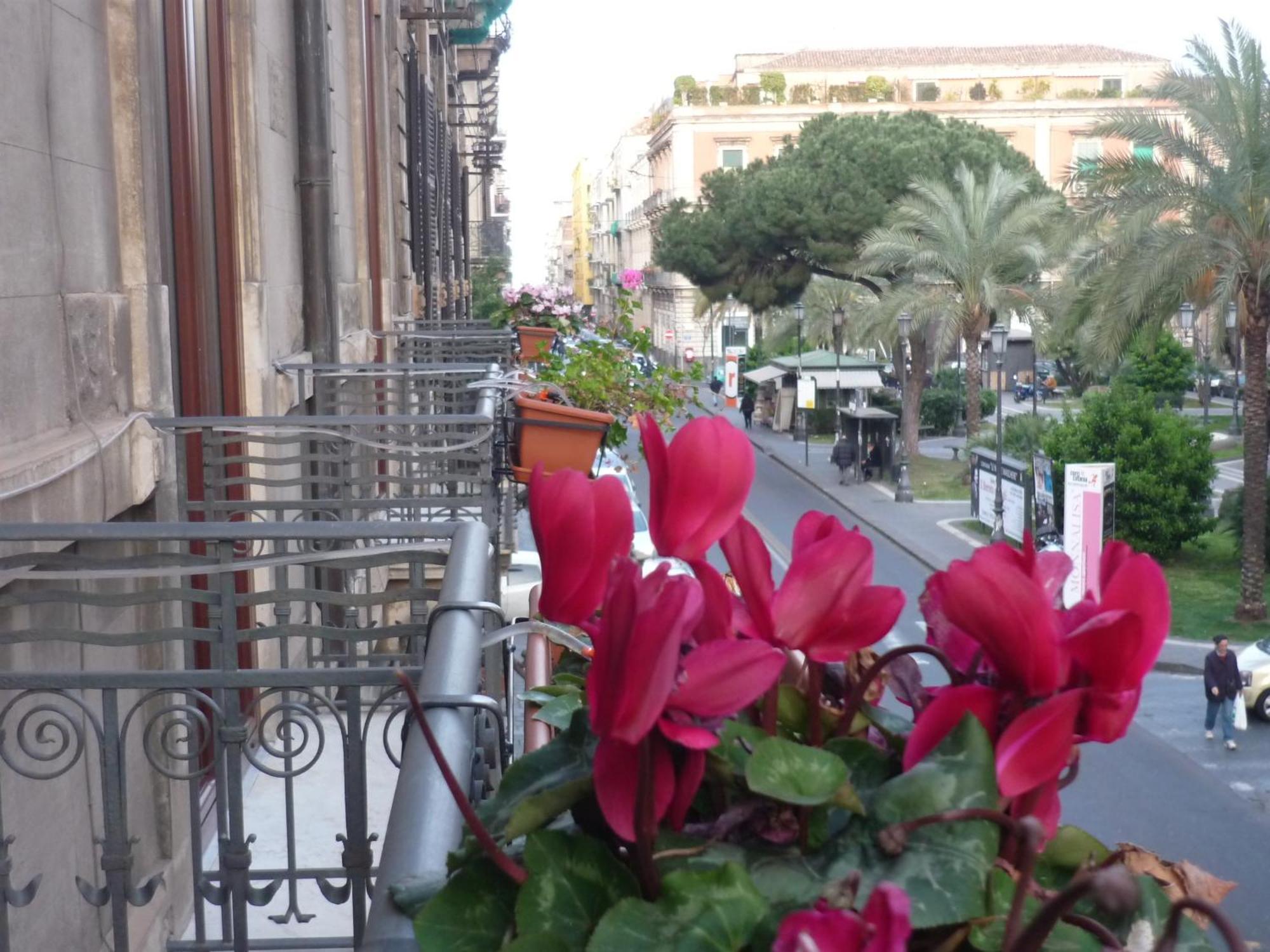 Antiche Volte Bed & Breakfast Catania Exterior photo